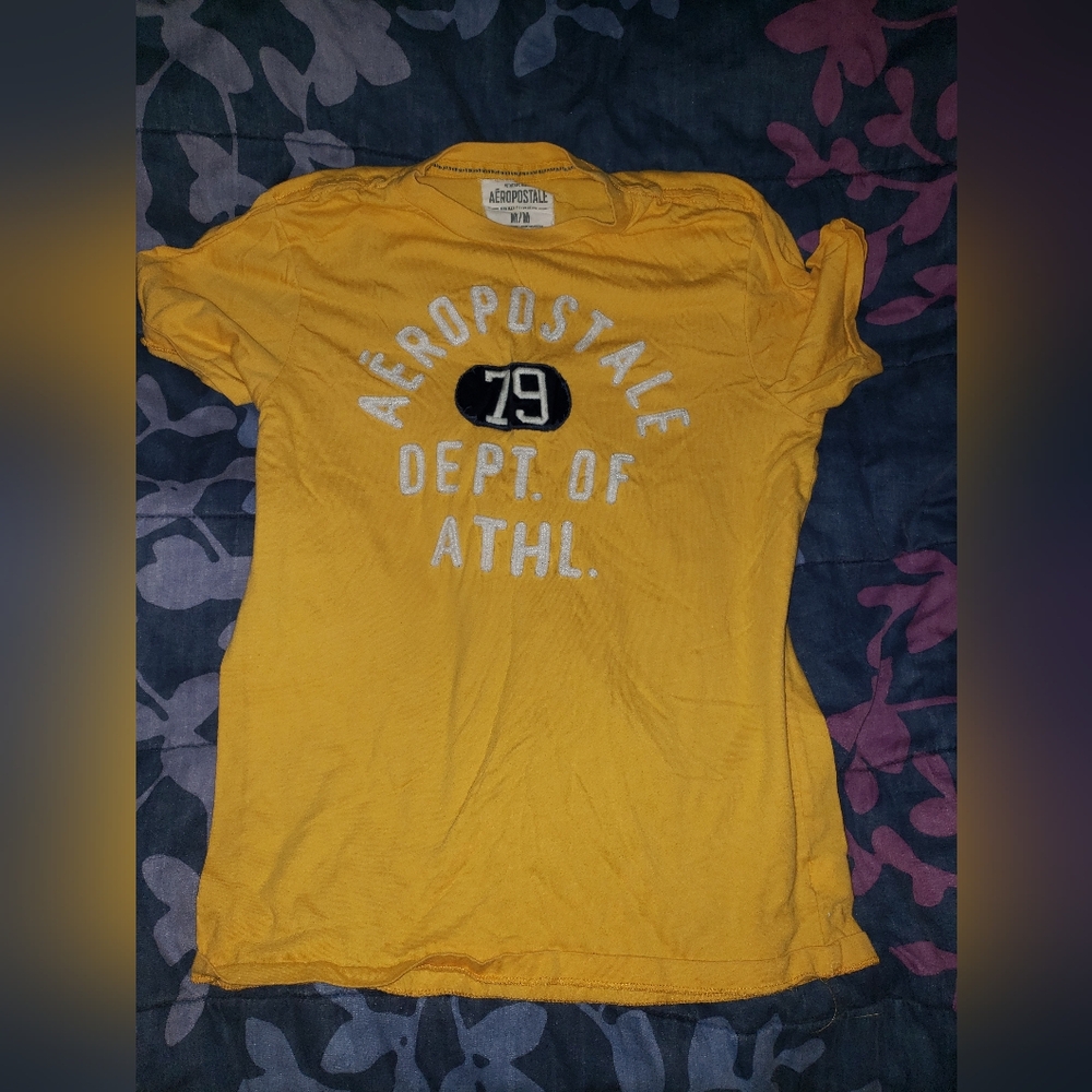 Young mens Aeropostale shirt